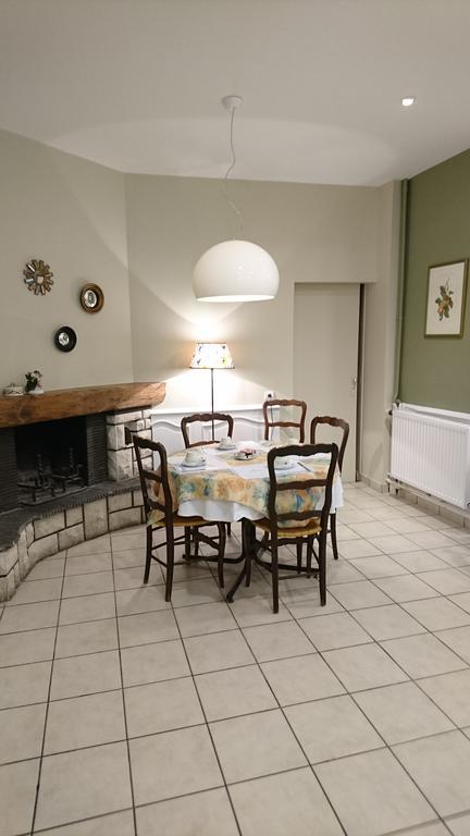 Hotel De France Objat Bagian luar foto